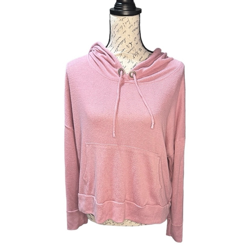 SOHO Hooded, Cropped Sweater Size Medium